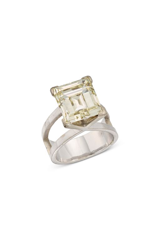White Metal Diamond Ring