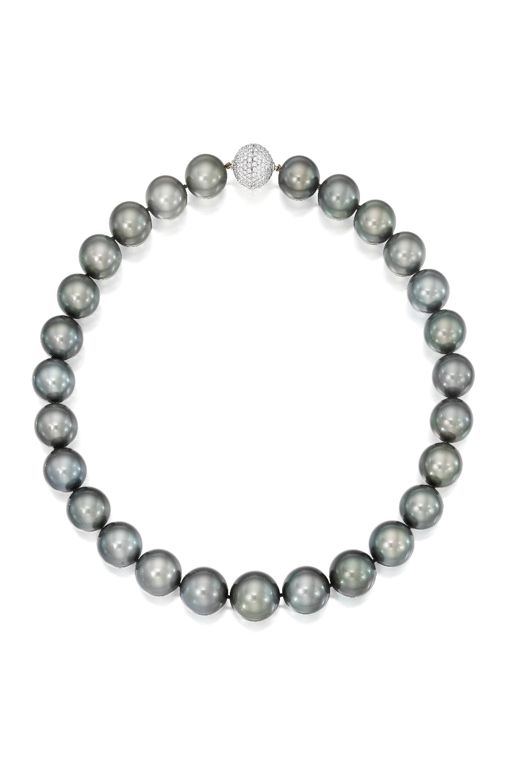 18k Gold Pearl and Diamond Necklace