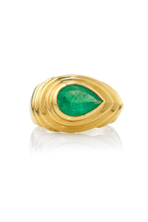 18k Gold Emerald Ring