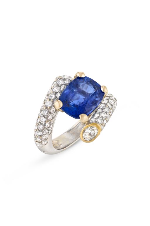 18k White Gold Sapphire and Diamond Ring