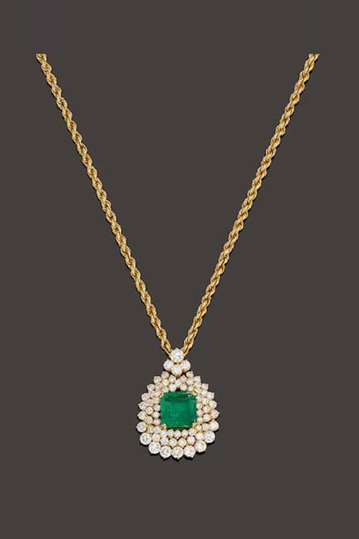 18k Gold Emerald and Diamond Pendant Necklace
