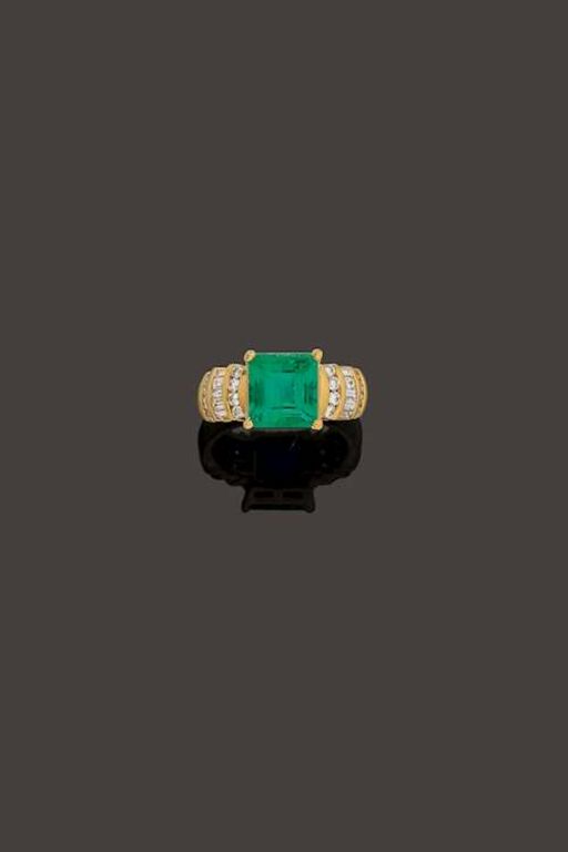 14k Gold Emerald and Diamond Ring