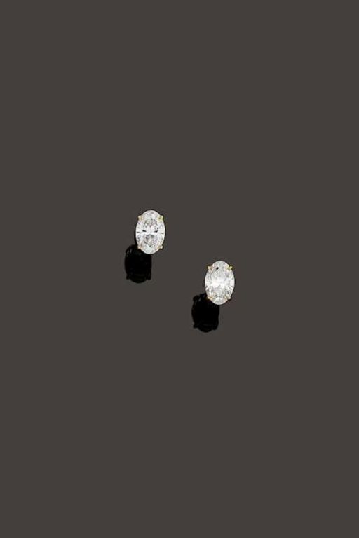 Pair of 18k Gold Diamond Earrings
