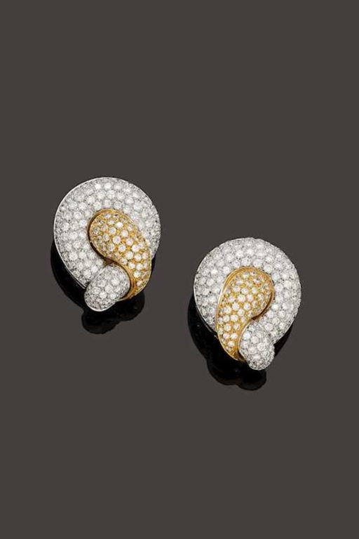 Pair of 18k Gold Diamond Earrings