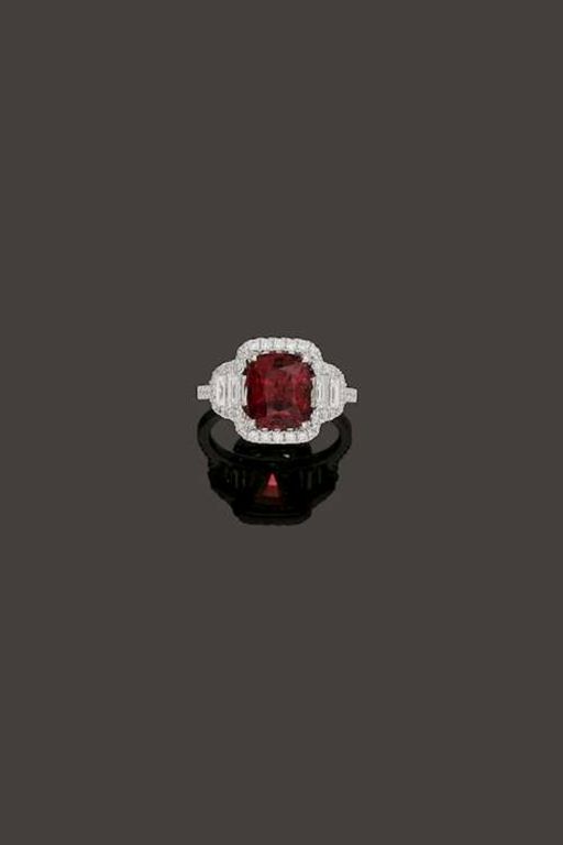 18k Gold Spinel and Diamond Ring