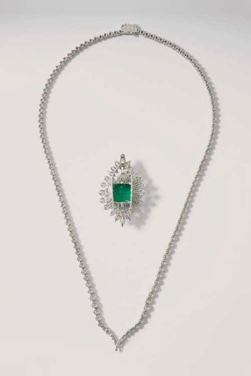 18k Gold Emerald and Diamond Necklace