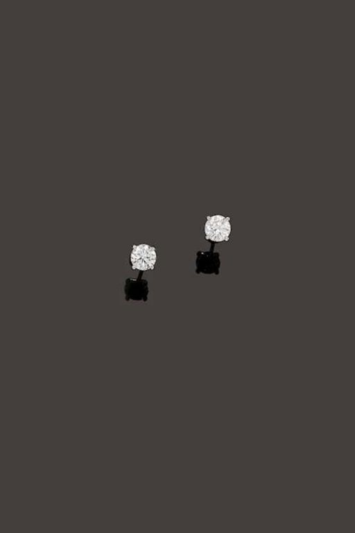 Pair of 18k Gold Diamond Earrings