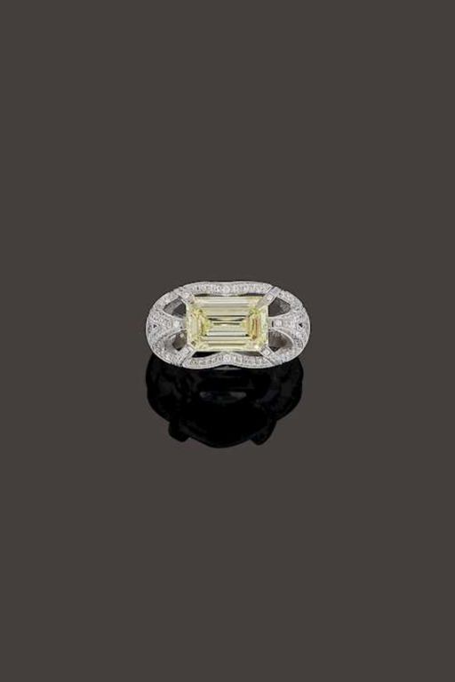 18k Gold Diamond Ring