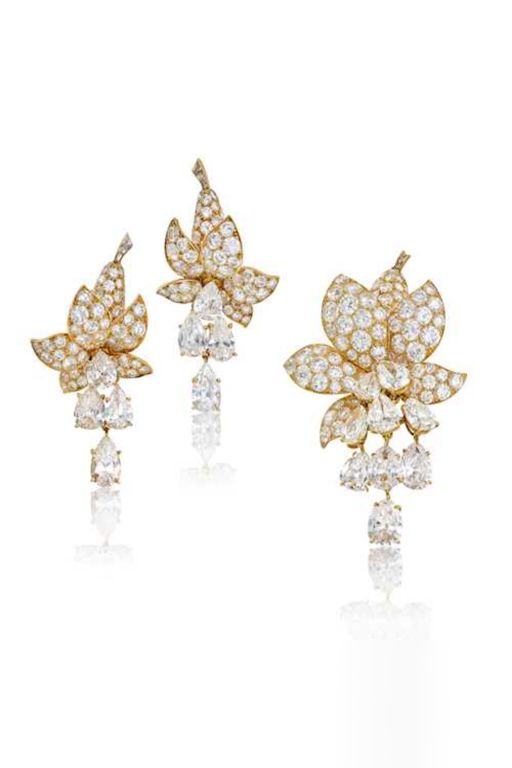 18k Gold Diamond Jewelry Set
