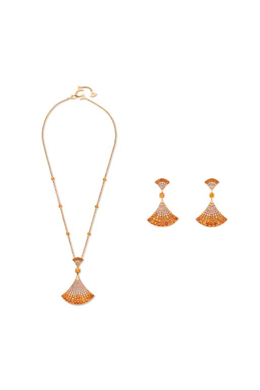 18k Rose Gold Garnet and Diamond Jewelry Set