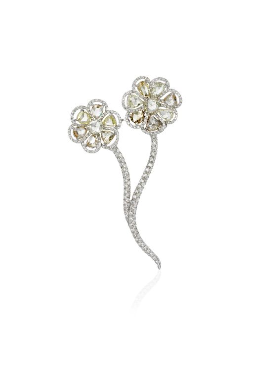 18k White Gold Diamond Brooch