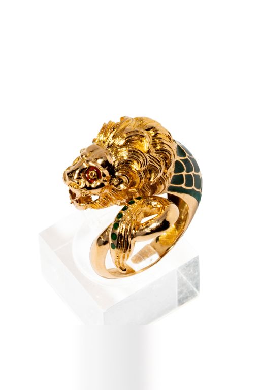 18k Yellow Gold and Enamel Ring