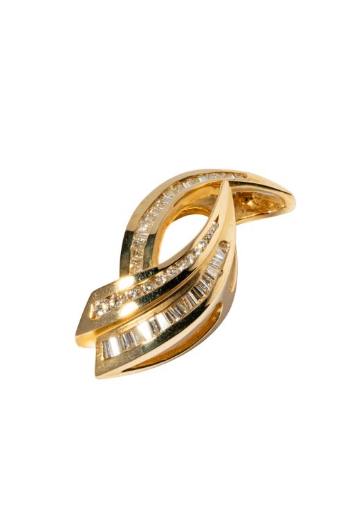 14k Yellow Gold Diamond Pendant