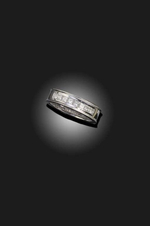 18k Gold Diamond Ring