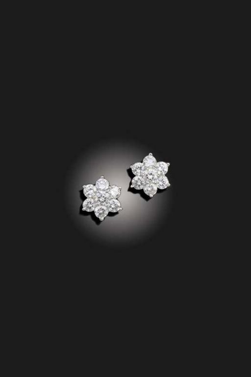 Pair of 18k Gold Diamond Earrings