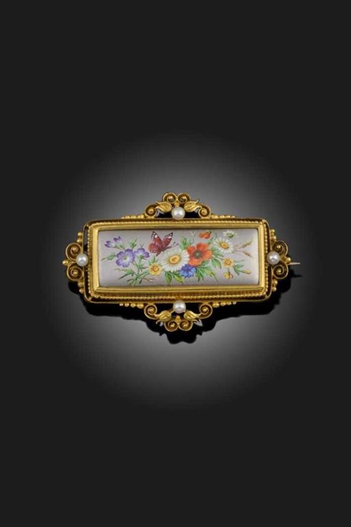 Gold Enamel and Pearl Brooch