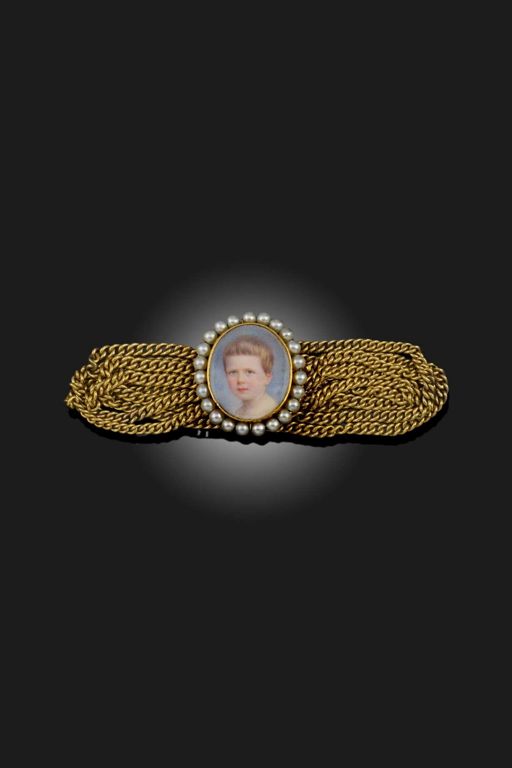 Gold Pearl Bracelet