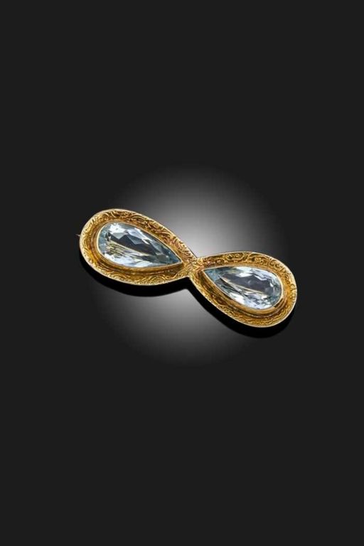 Gold Aquamarine Brooch