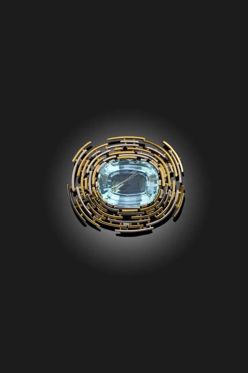 18k Gold Aquamarine Brooch