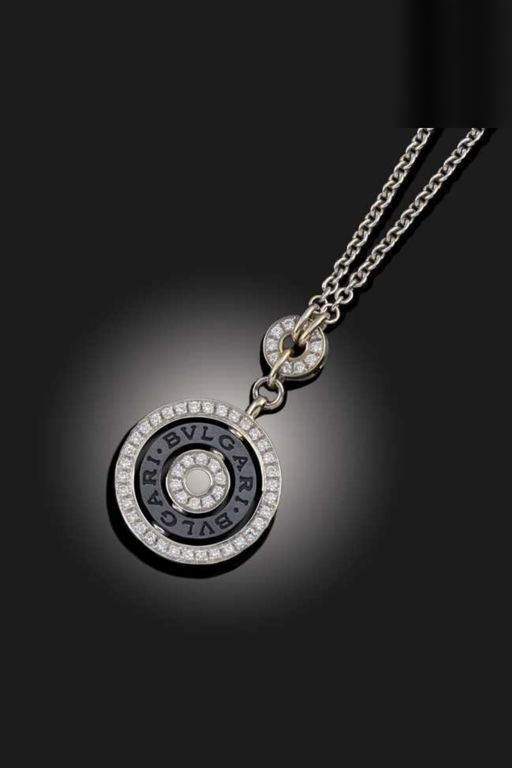 18k Gold Diamond and Onyx Pendant Necklace