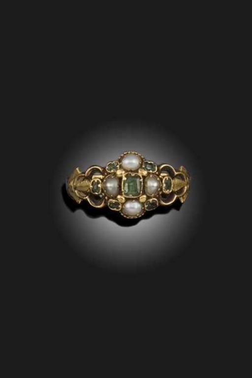 Gold Emerald and Pearl Ring