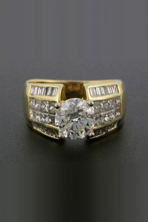 18k Gold Diamond Ring