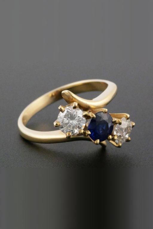 14k Gold Sapphire and Diamond Ring