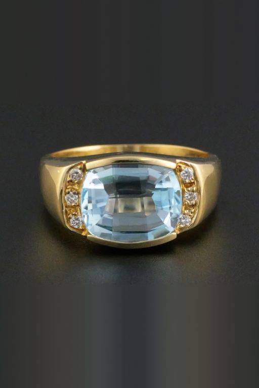 18k Gold Topaz and Diamond Ring