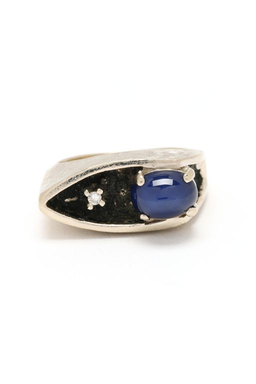 White Gold and Synthetic Star Sapphire Ring