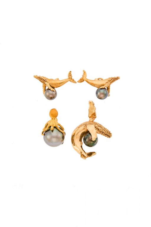 Gold Pearl and Diamond Jewelry Set