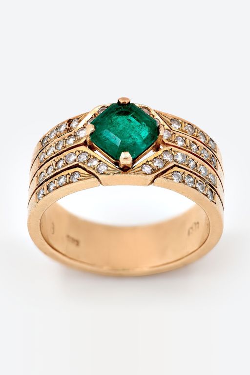 14k Yellow Gold Emerald and Diamond Ring