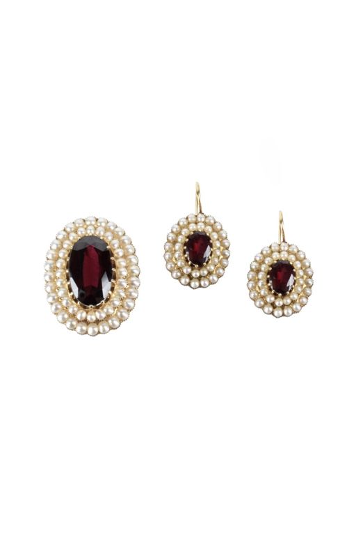 14k Yellow Gold Garnet and Pearl Jewelry Set
