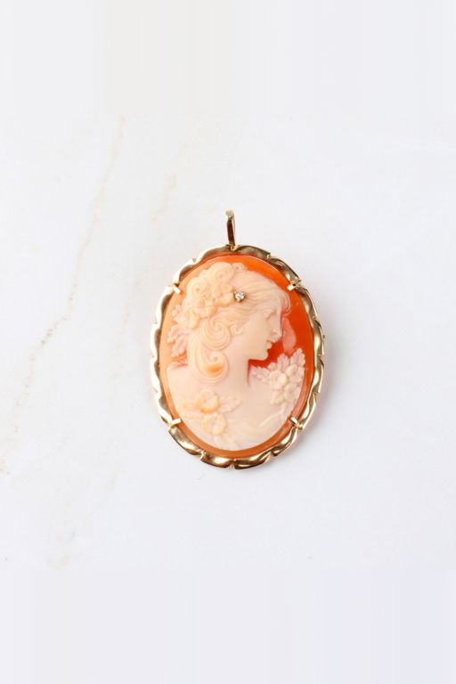 14k Gold Shell Cameo and Diamond Pendant/Brooch