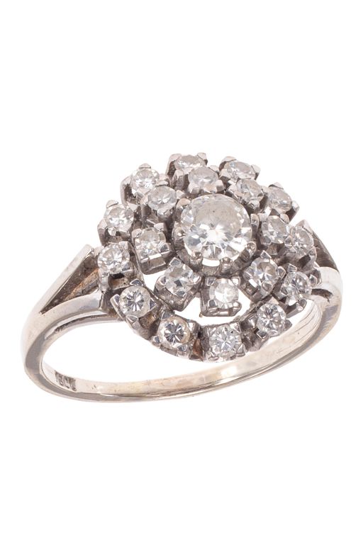 18k Gold Diamond Ring