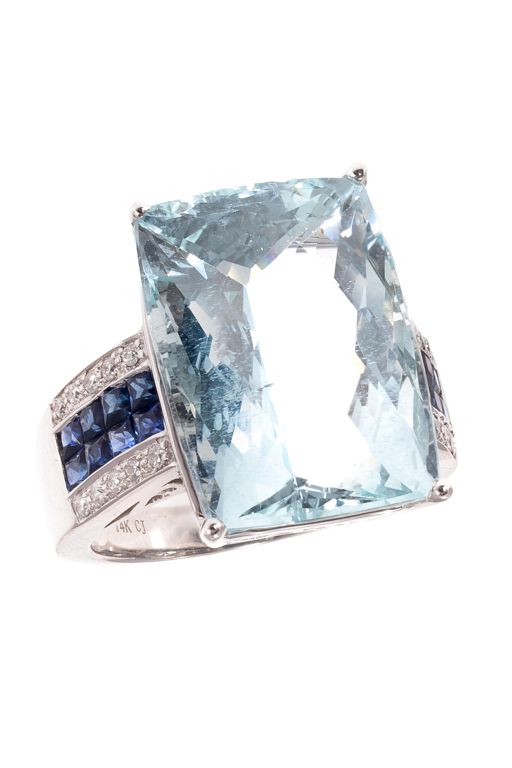 14k Gold Aquamarine Sapphire and Diamond Ring