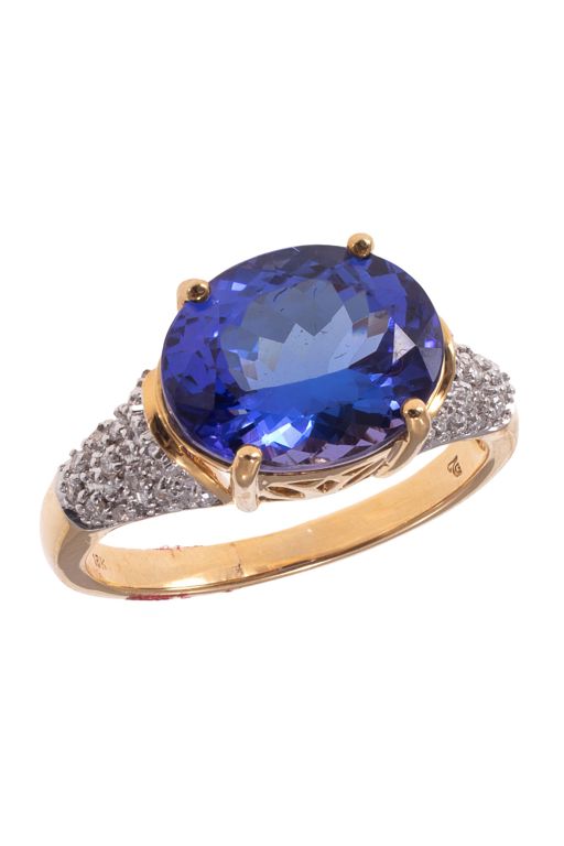 18k Gold Tanzanite and Diamond Ring