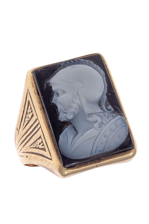 14k Gold Hardstone Cameo Ring