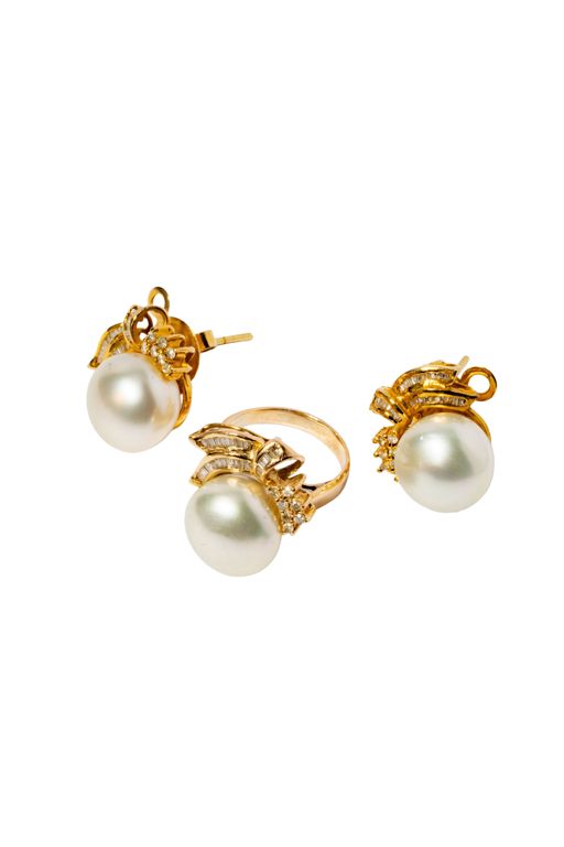 14k Yellow Gold Pearl and Diamond Jewelry Set