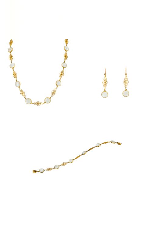 Yellow Gold Moonstone Jewelry Set
