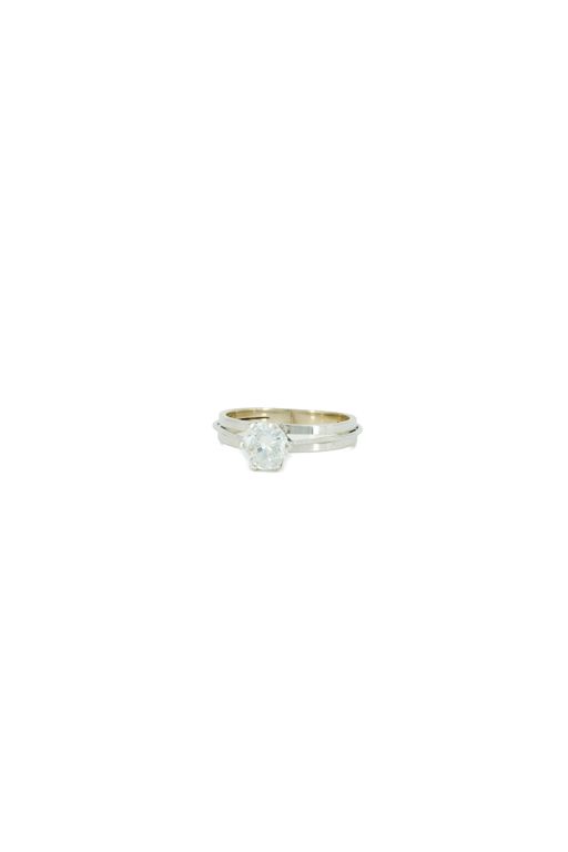 18k White Gold Diamond Solitaire Ring