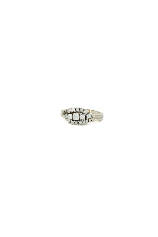 18k White Gold Diamond Ring