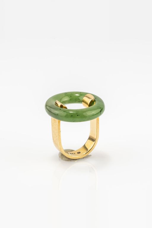 18k Yellow Gold Nephrite Ring
