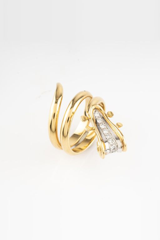 18k Yellow Gold Diamond Ring