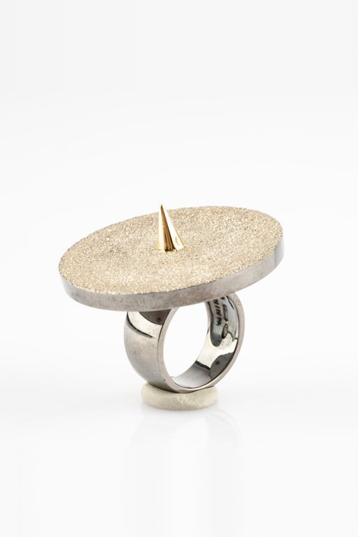 18k Yellow Gold and Silver Ring