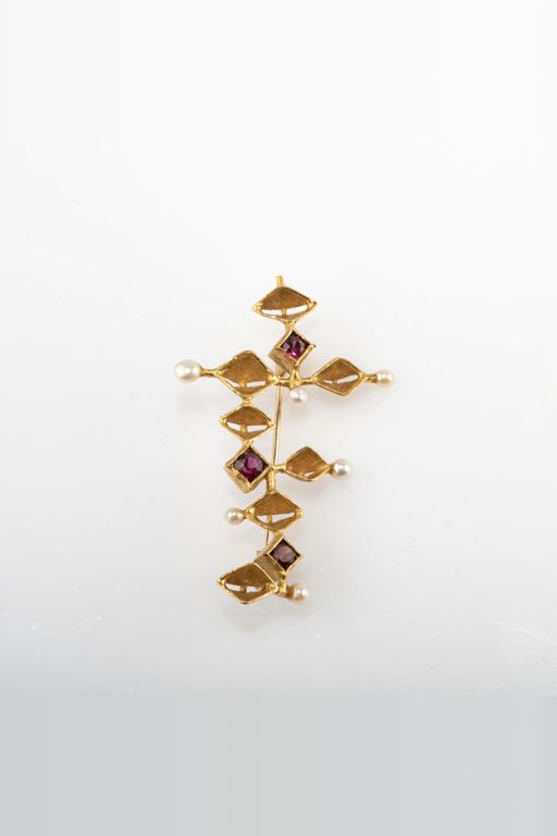 18k Gold Ruby and Pearl Brooch
