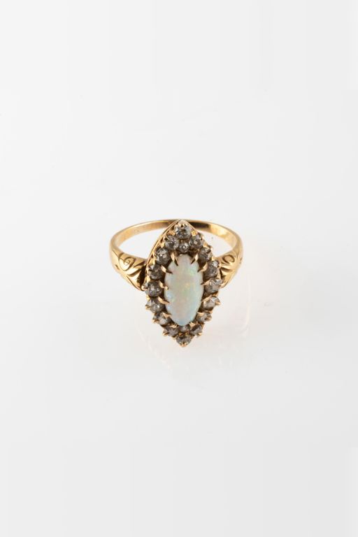 14k Gold Opal and Diamond Ring