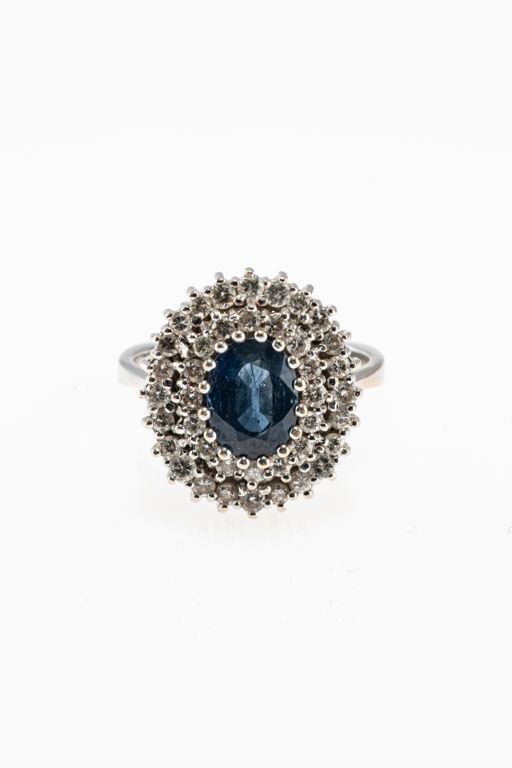 18k Gold Sapphire and Diamond Ring