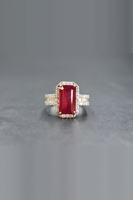18k White Gold Ruby and Diamond Cluster Ring