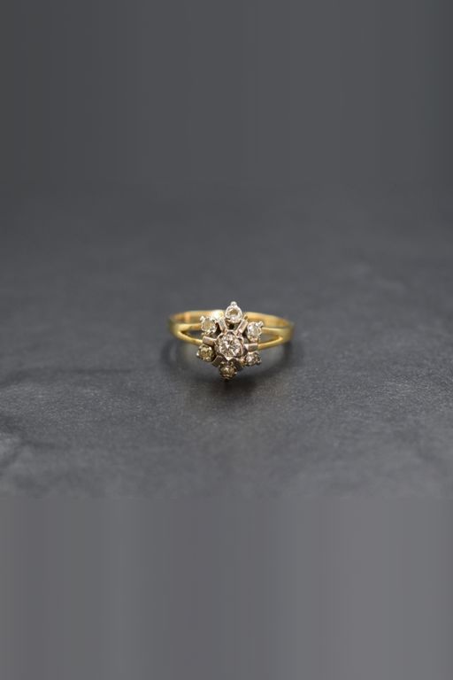 18k Yellow Gold Diamond Starburst Cluster Ring