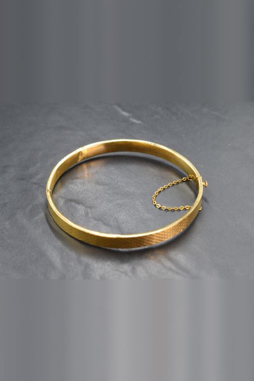 9k Rose Gold Hinged Bracelet